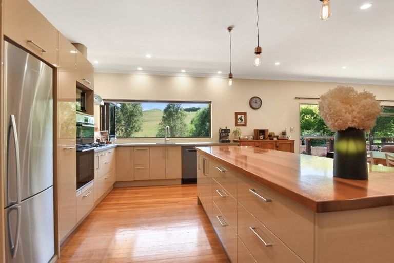 Photo of property in 120 Union Line, Fordell, Whanganui, 4572