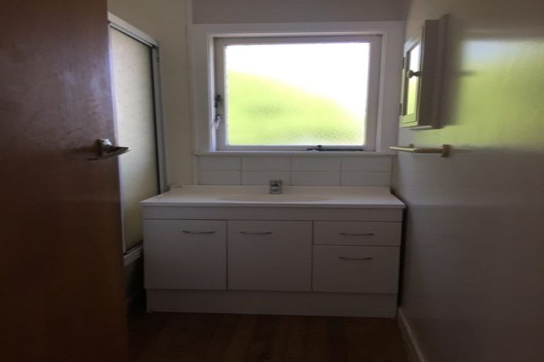 Photo of property in 189 Birkdale Road, Birkdale, Auckland, 0626