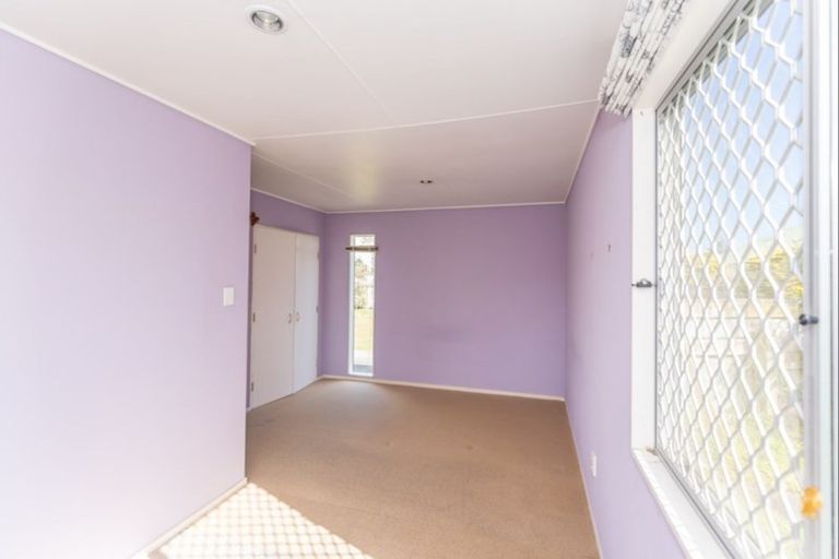 Photo of property in 1 Strathmore Avenue, Levin, 5510