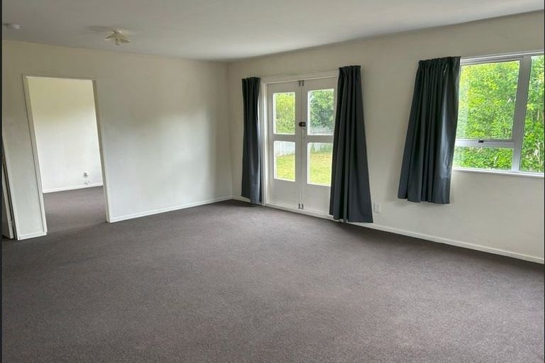 Photo of property in 1 Cotter Street, Greytown, 5712