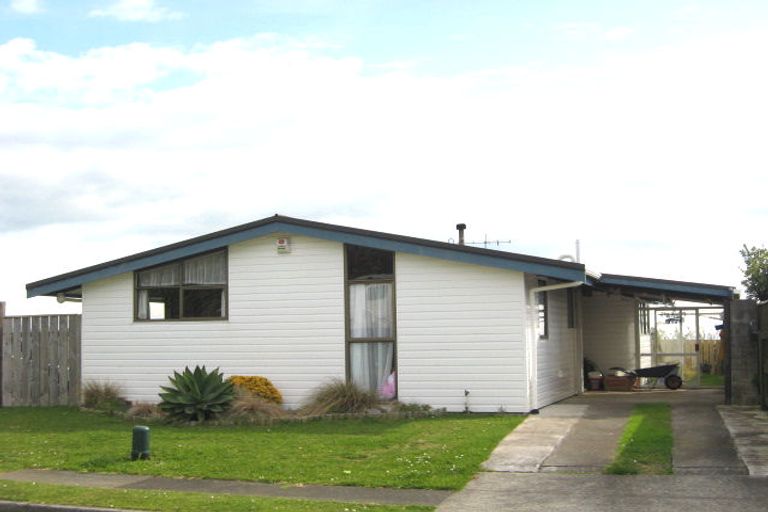 Photo of property in 18 Darwin Crescent, Spotswood, New Plymouth, 4310
