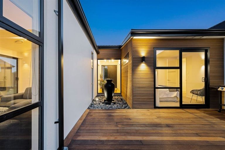 Photo of property in 30 Haughey Drive, Mairehau, Christchurch, 8052