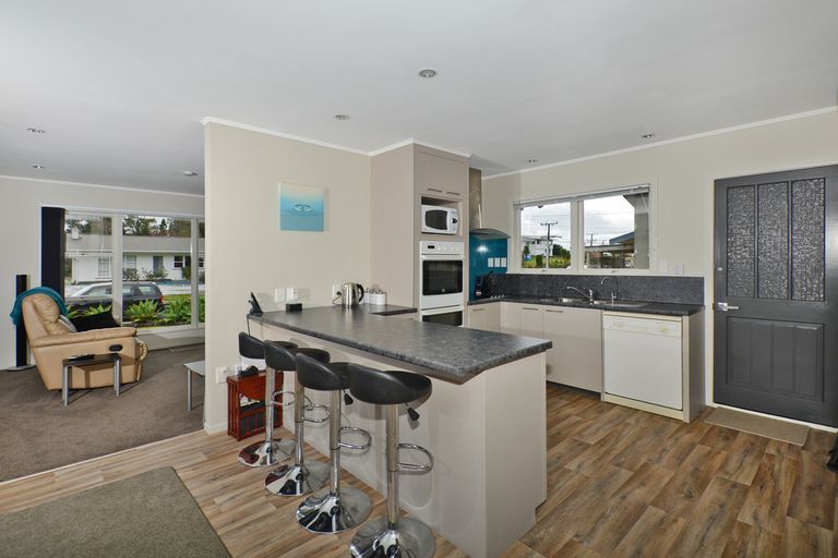 Photo of property in 14 Carr Street, Te Kamo, Whangarei, 0112