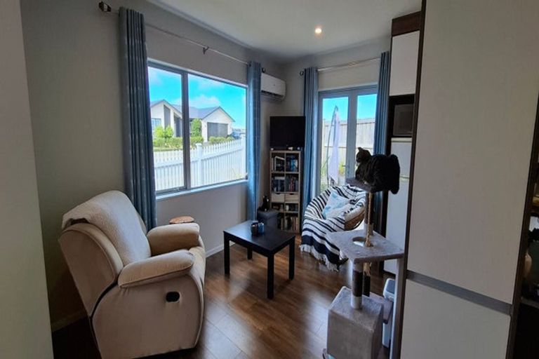 Photo of property in 10 Hapukupuku Avenue, Beachlands, Auckland, 2018