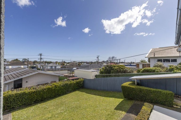 Photo of property in 11 Waimea Street, Westown, New Plymouth, 4310