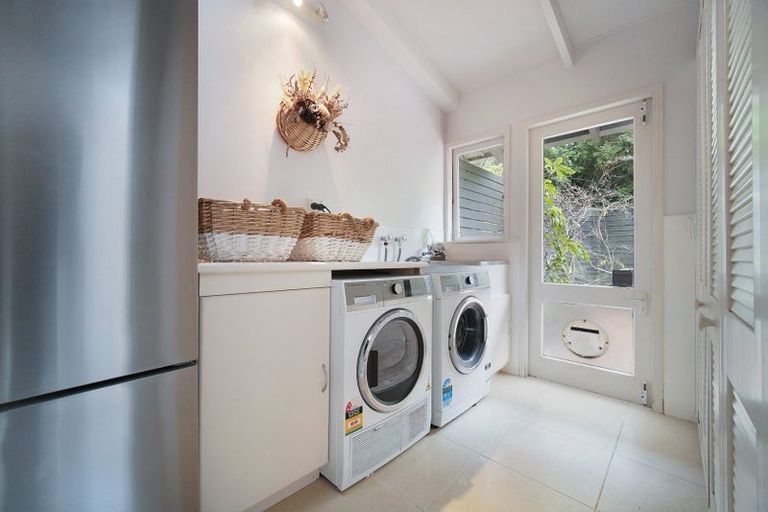 Photo of property in 1/22 Rangatira Road, Birkenhead, Auckland, 0626