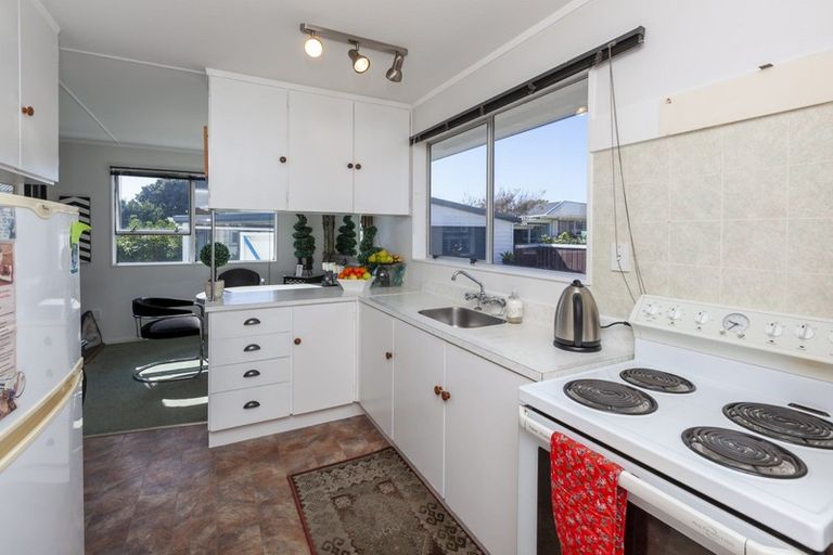 Photo of property in 4 Simcox Street, Otaki Beach, Otaki, 5512