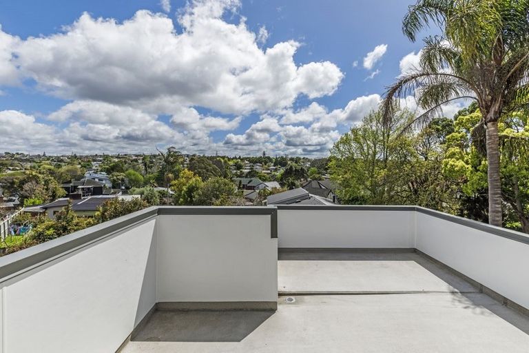 Photo of property in 3/17 Eban Avenue, Hillcrest, Auckland, 0627