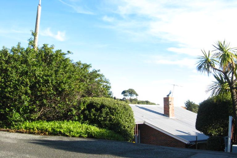 Photo of property in 17 Takahe Drive, Cashmere, Christchurch, 8022