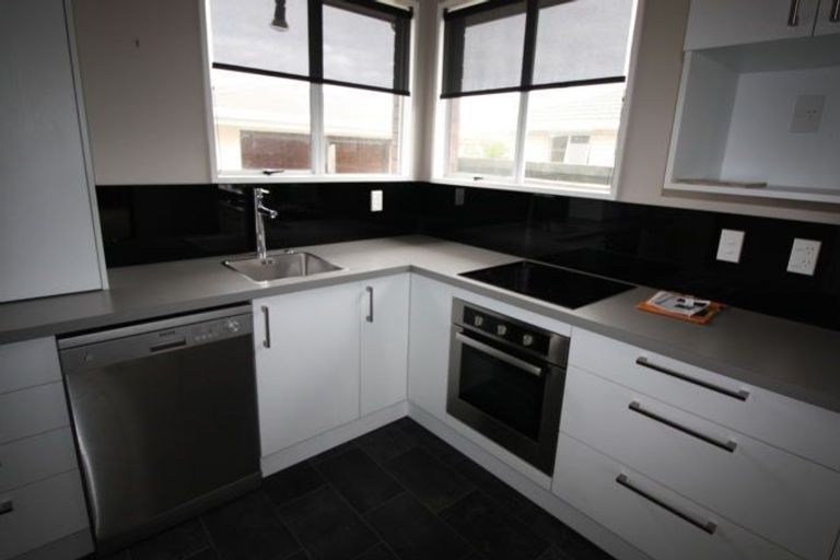 Photo of property in 12 Raglan Avenue, Cloverlea, Palmerston North, 4412