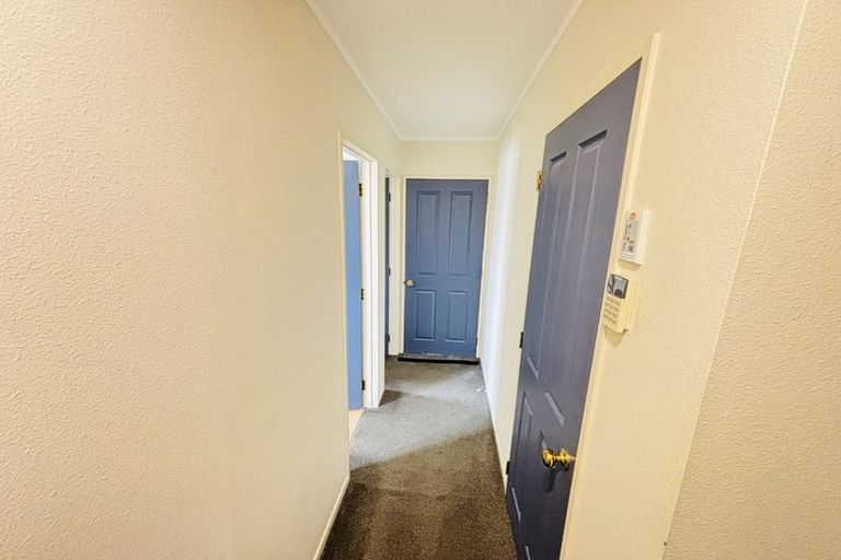 Photo of property in 23a Grove Road, Papakura, 2110