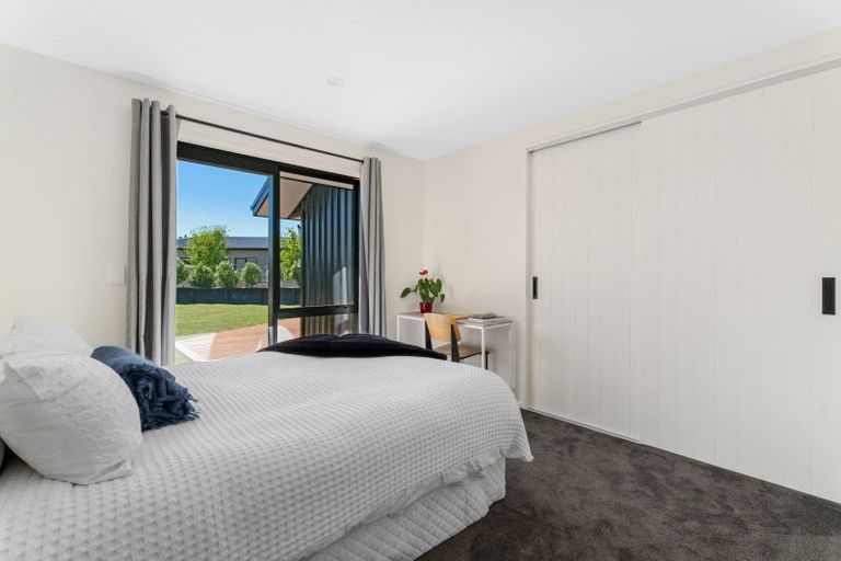 Photo of property in 5 Tahi Street, Albert Town, Wanaka, 9305