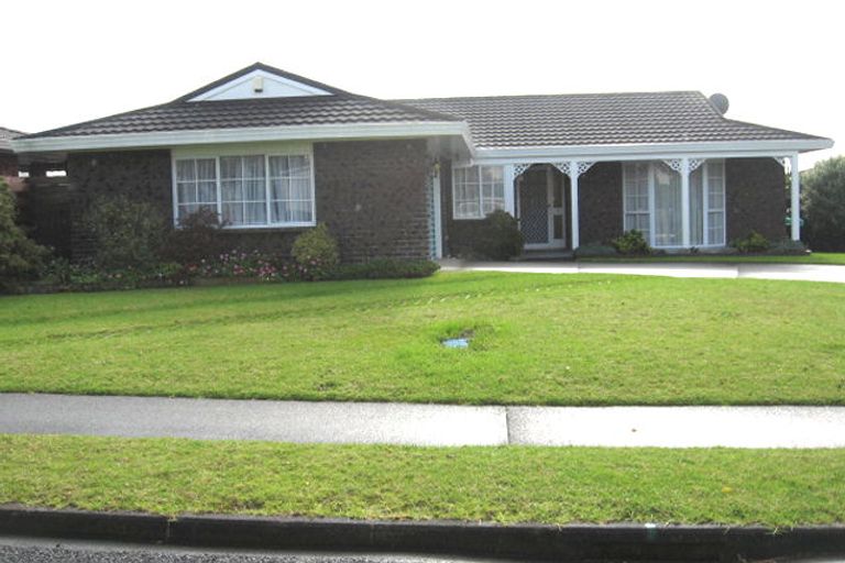 Photo of property in 18 Cromdale Avenue, Highland Park, Auckland, 2010
