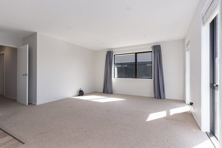Photo of property in 187 Faringdon Boulevard, Rolleston, 7615