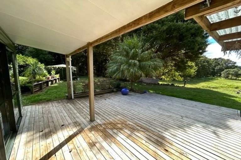 Photo of property in 397 Tauraroa Road, Maungakaramea, Whangarei, 0178