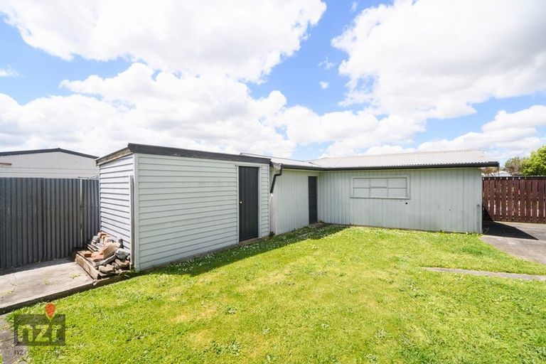 Photo of property in 6 Oban Place, Awapuni, Palmerston North, 4412