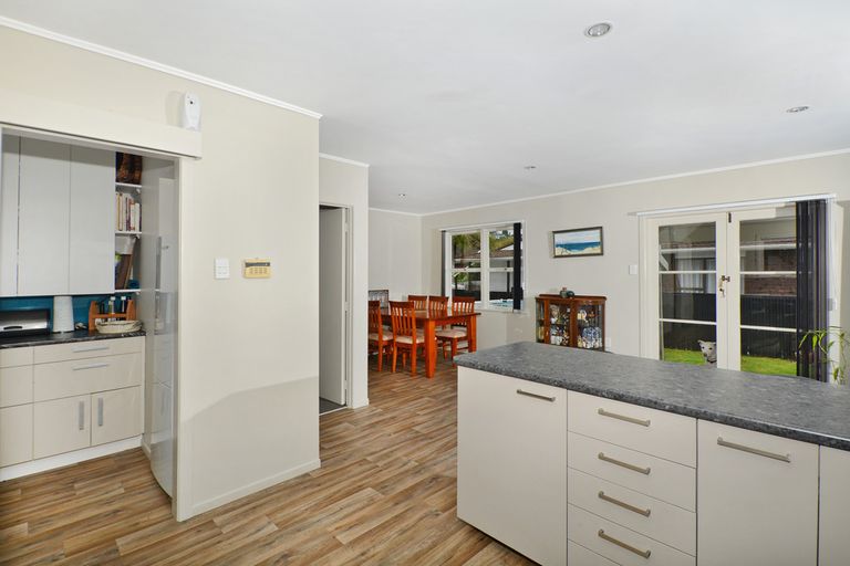 Photo of property in 14 Carr Street, Te Kamo, Whangarei, 0112