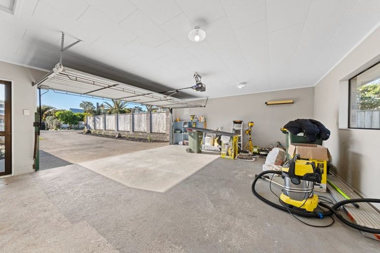 Photo of property in 620b South Road, Oakura, 4314