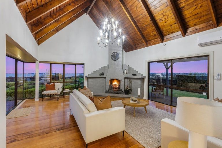 Photo of property in 489 Hibiscus Coast Highway, Orewa, 0931