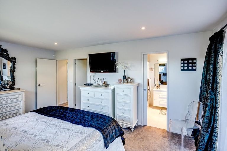 Photo of property in 84a Te Awa Avenue, Te Awa, Napier, 4110