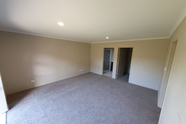 Photo of property in 38 Ranchod Terrace, Pukekohe, 2120