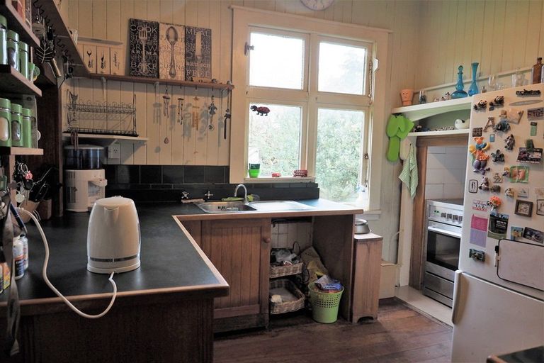 Photo of property in 42 Mangahao Road, Shannon, Palmerston North, 4474