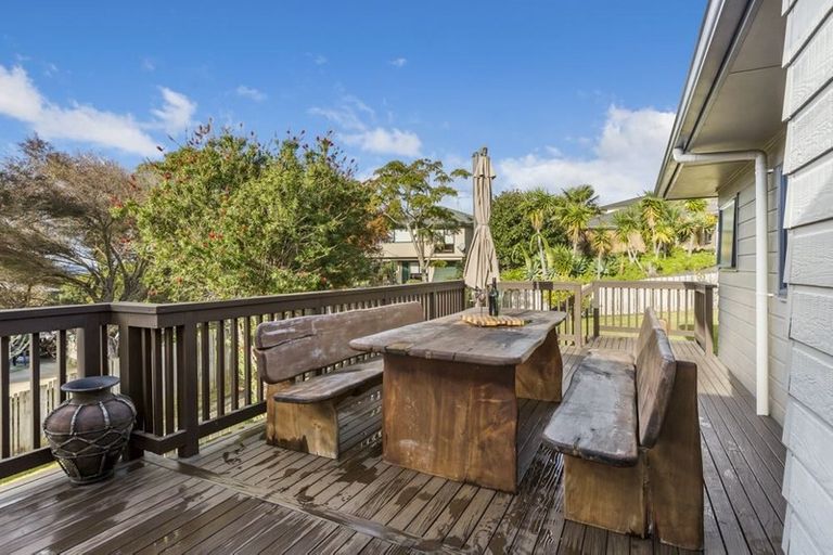 Photo of property in 12 Governor Grey Road, Snells Beach, 0920