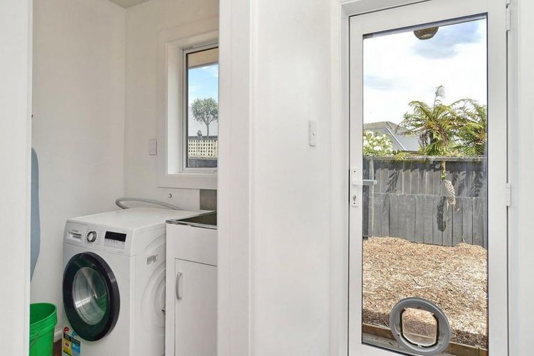 Photo of property in 25 Fairmont Place, Hornby, Christchurch, 8042