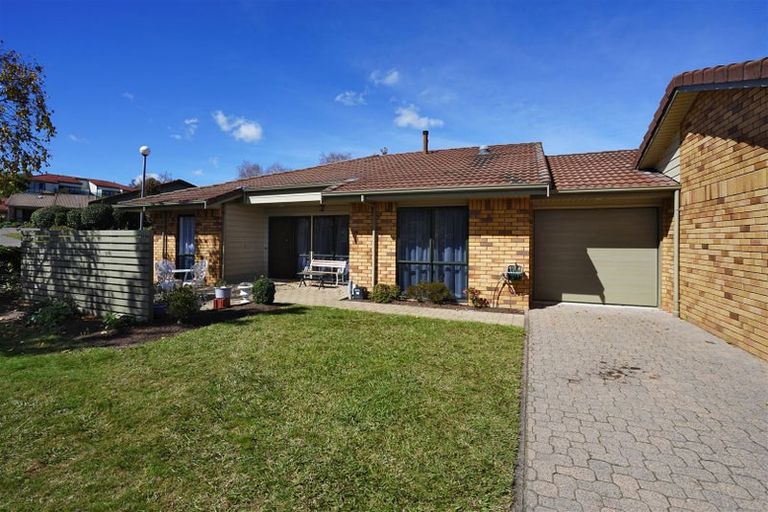 Photo of property in 1 Ashford Mews, Flagstaff, Hamilton, 3210