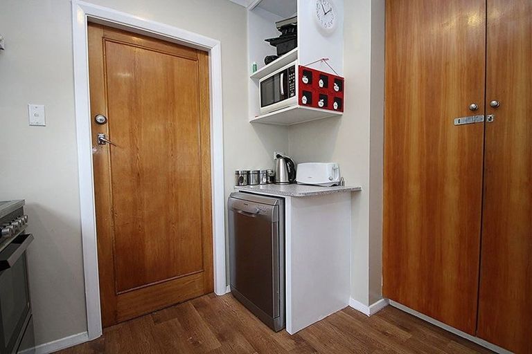 Photo of property in 9 Mappleton Avenue, Burnside, Christchurch, 8053