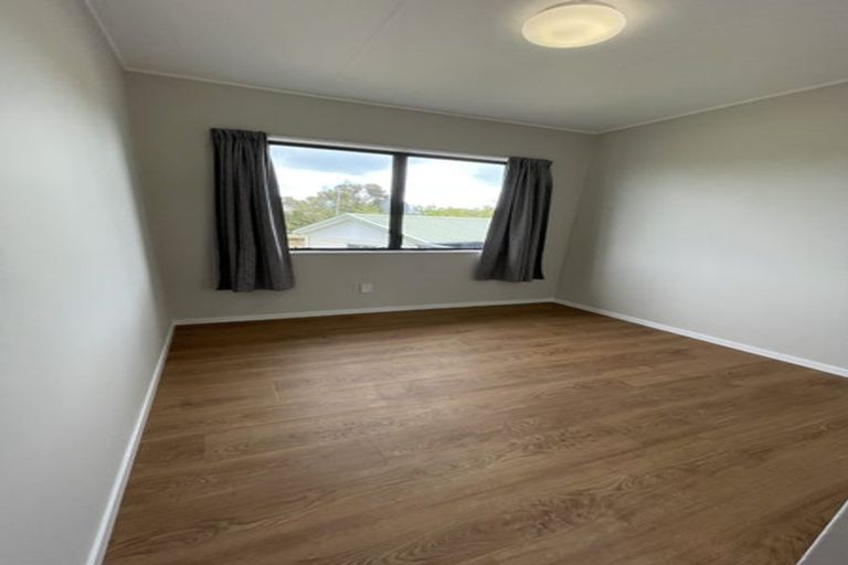 Photo of property in 7 Ross Grove, Paraparaumu, 5032