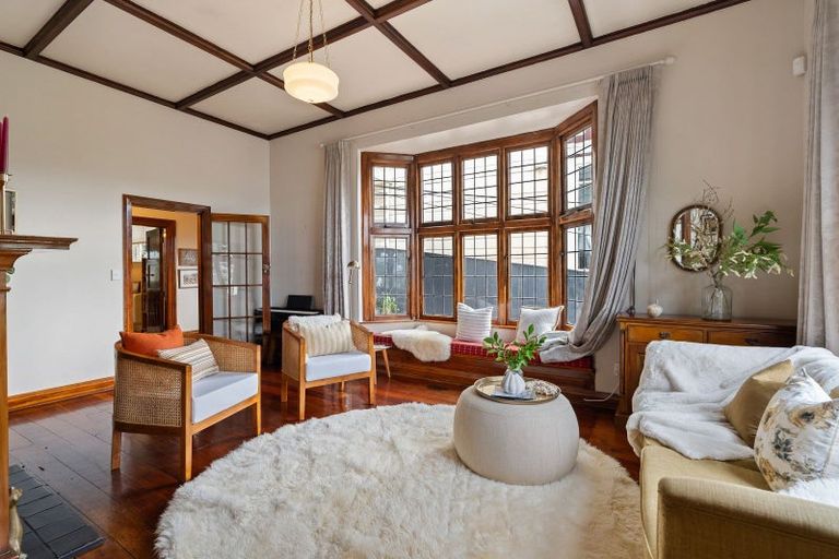 Photo of property in 20 Talavera Terrace, Kelburn, Wellington, 6012