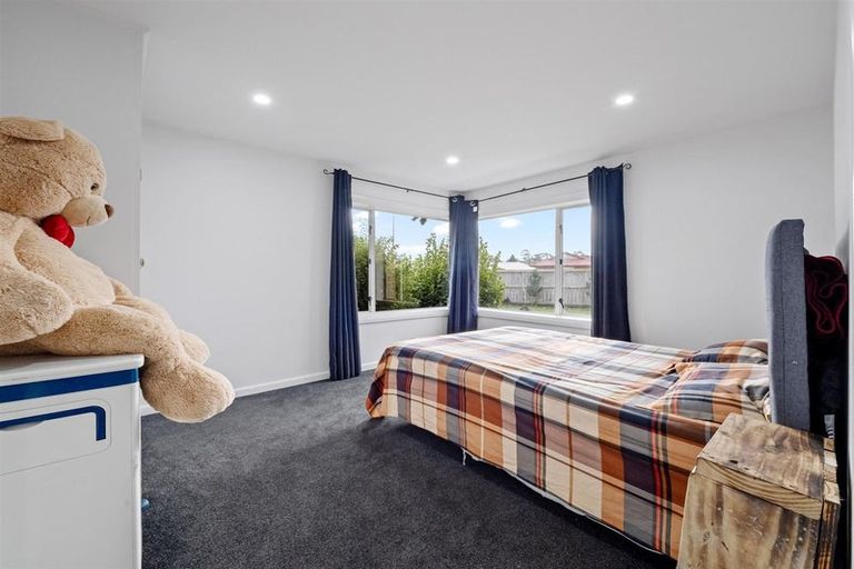 Photo of property in 33 Shelley Street, Rolleston, 7614