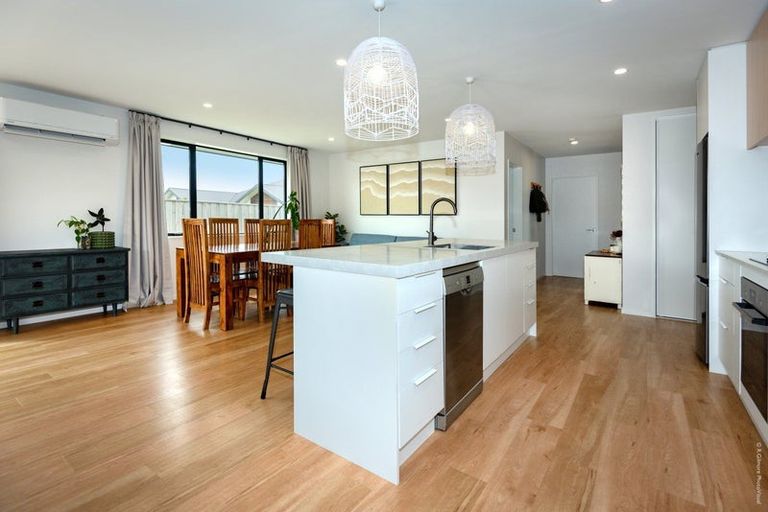 Photo of property in 6 Classic Lane, Rolleston, 7614