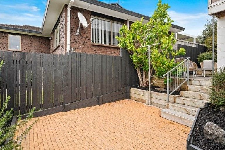 Photo of property in 1/15 Imogene Way, Half Moon Bay, Auckland, 2012