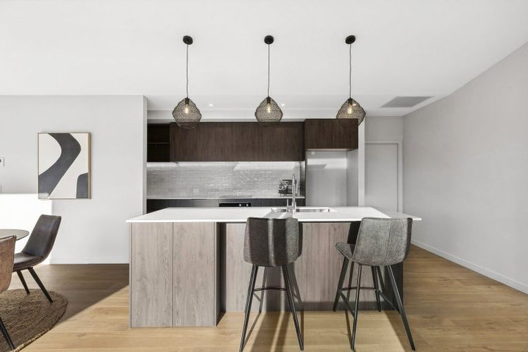 Photo of property in 14a Marjon Drive, Wanaka, 9305