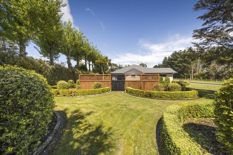 Photo of property in 294 Polson Hill Drive, Aokautere, Palmerston North, 4471