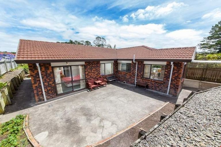 Photo of property in 28 Brookwood Drive, Henderson, Auckland, 0612