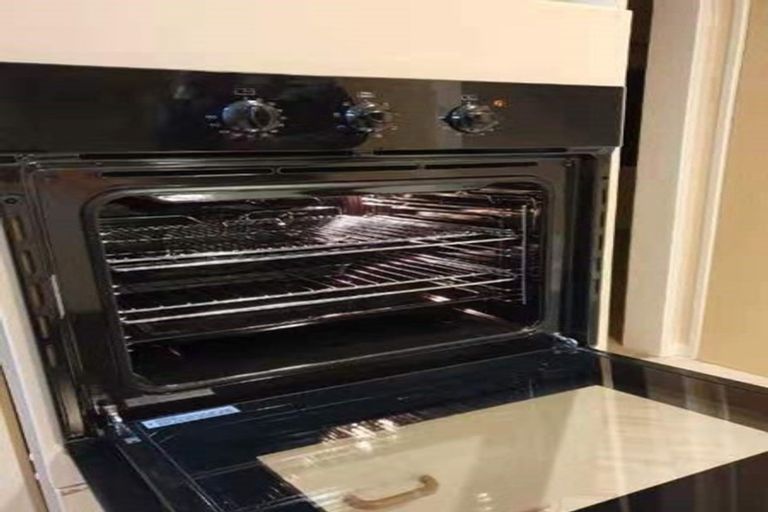 Photo of property in 11 Chiania Place, Somerville, Auckland, 2014