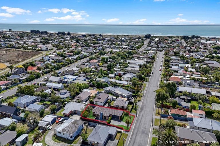 Photo of property in 1/56 Blake Street, New Brighton, Christchurch, 8061