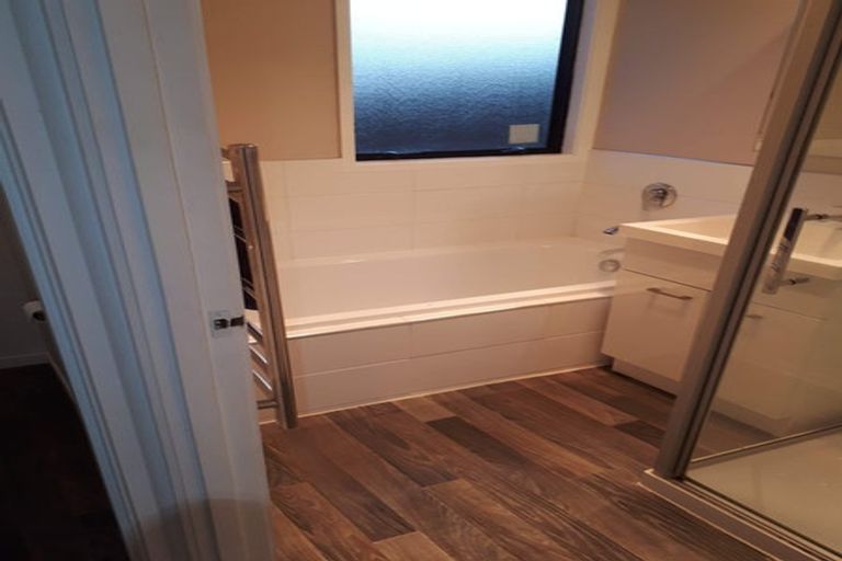 Photo of property in 1/39 Solar Road, Glen Eden, Auckland, 0602