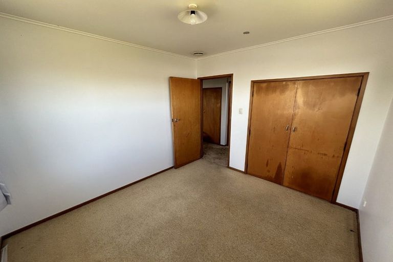 Photo of property in 21 Convair Crescent, Mangere, Auckland, 2022