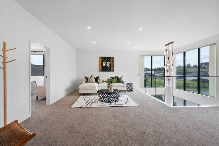 Photo of property in 13 Jack Hawken Lane, Silverdale, 0932