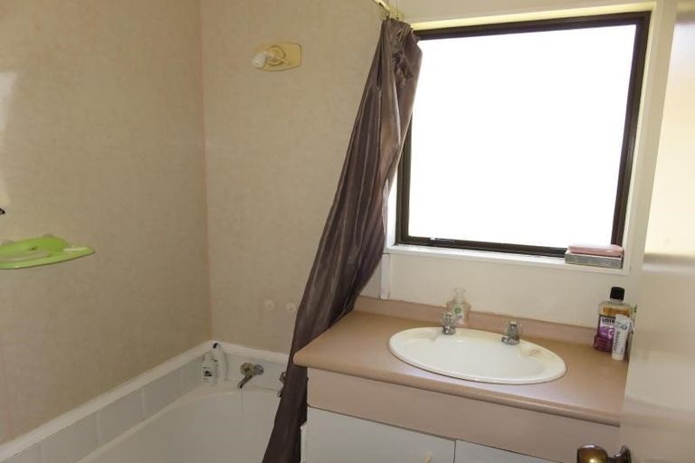 Photo of property in 14a Kentwood Drive, Woodridge, Wellington, 6037