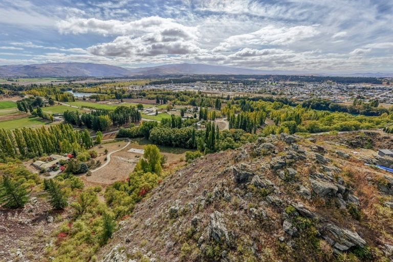 Photo of property in 28 Lanes Road, Bridge Hill, Alexandra, 9320