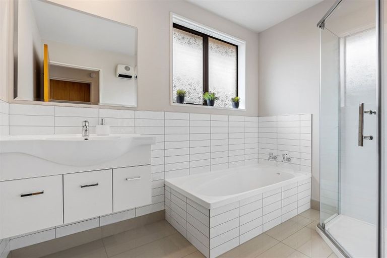 Photo of property in 2/24 Kingrove Street, Bishopdale, Christchurch, 8053