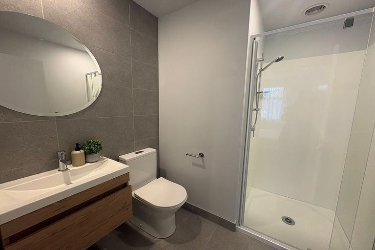 Photo of property in 5/10 New Brighton Road, Shirley, Christchurch, 8061