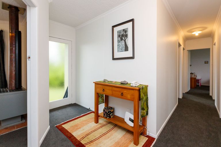 Photo of property in 127 Gillespies Line, Cloverlea, Palmerston North, 4412