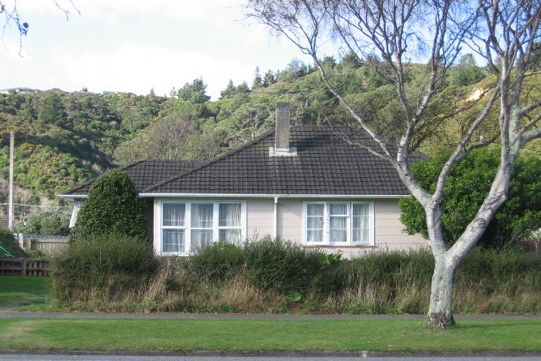 Photo of property in 1336 High Street, Taita, Lower Hutt, 5011