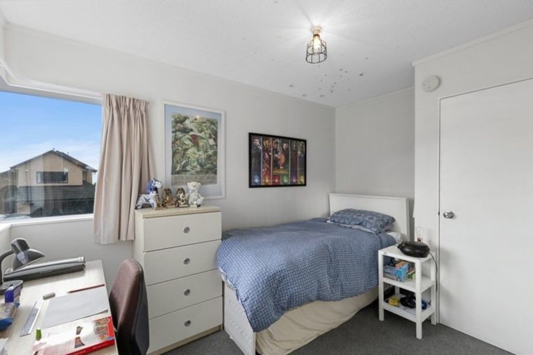 Photo of property in 7 Ashton Fitchett Drive, Brooklyn, Wellington, 6021